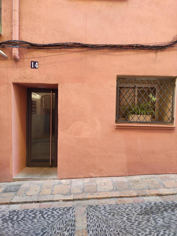 Apartamento Centrico Con Patio Privado Tarragona Buitenkant foto
